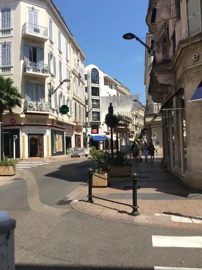 קאן Lecerf Apartment