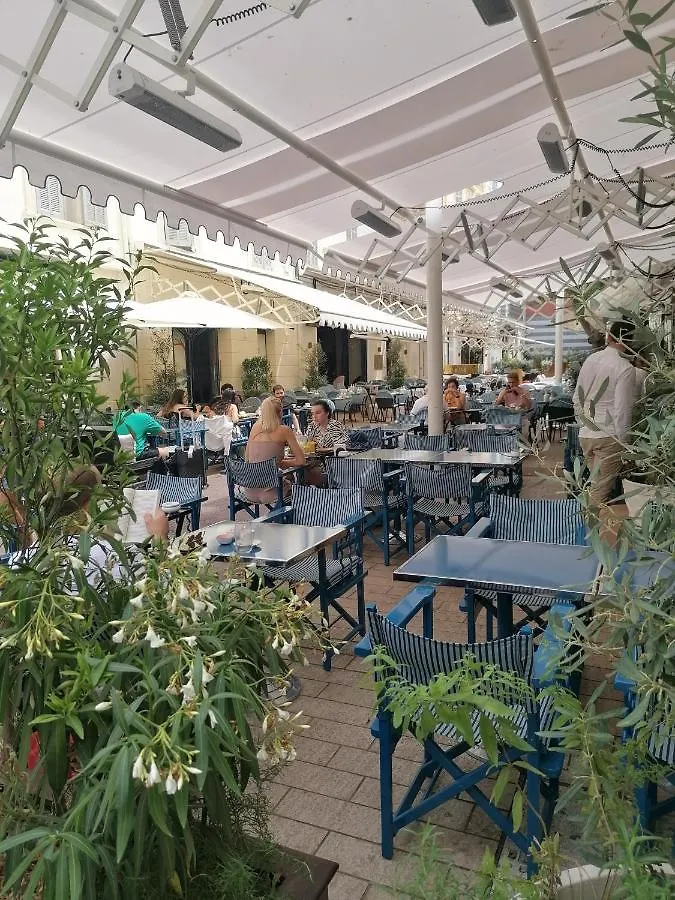 קאן Lecerf Apartment